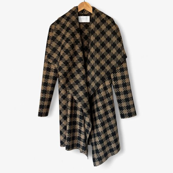 Harris Wharf London Houndstooth Plaid Blanket Coat with Belt - Picture 12 of 14